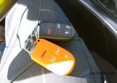 2020 Dodge Challenger Sxt z USA, uszkodzony, nr VIN 2C3CDZAGXLH146542